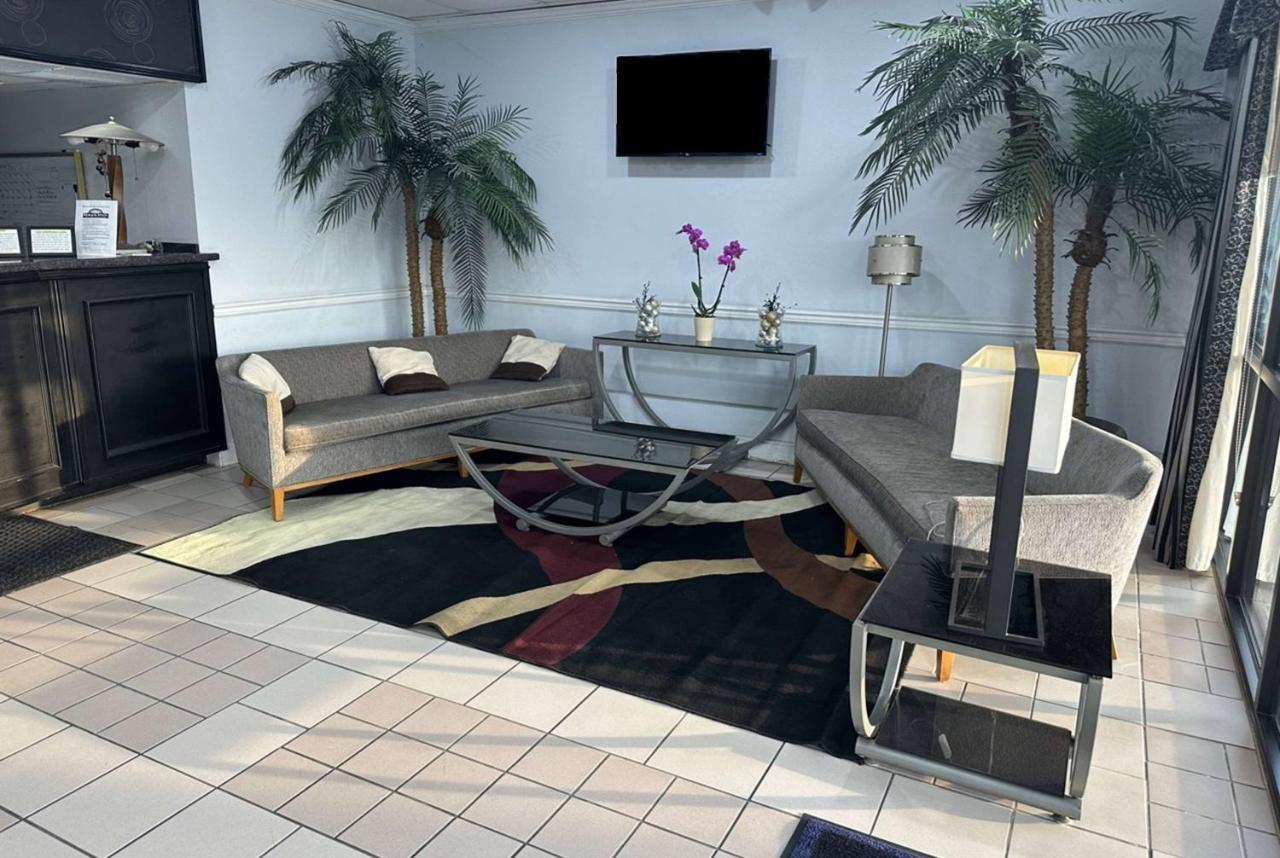 Days Inn & Suites By Wyndham Jennings Extérieur photo