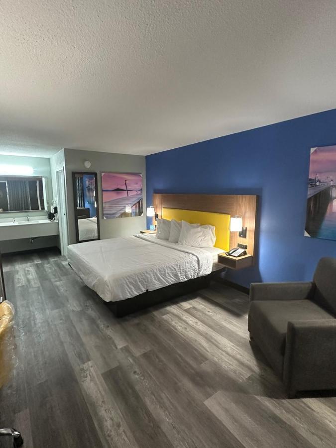 Days Inn & Suites By Wyndham Jennings Extérieur photo